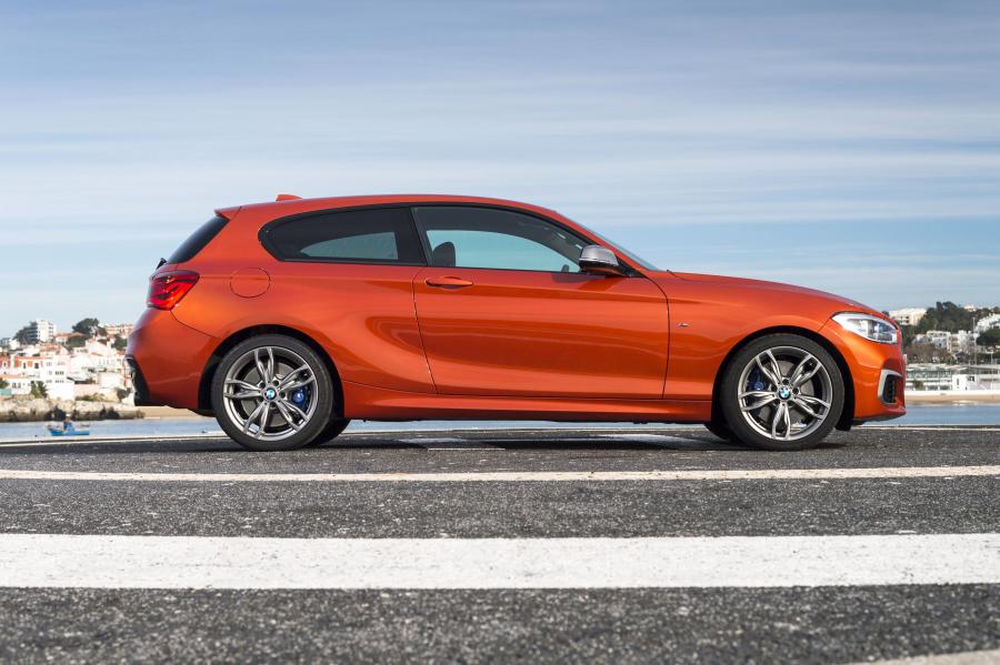  BMW M135i 3-Door 2015 года  (фото 29 из 35)